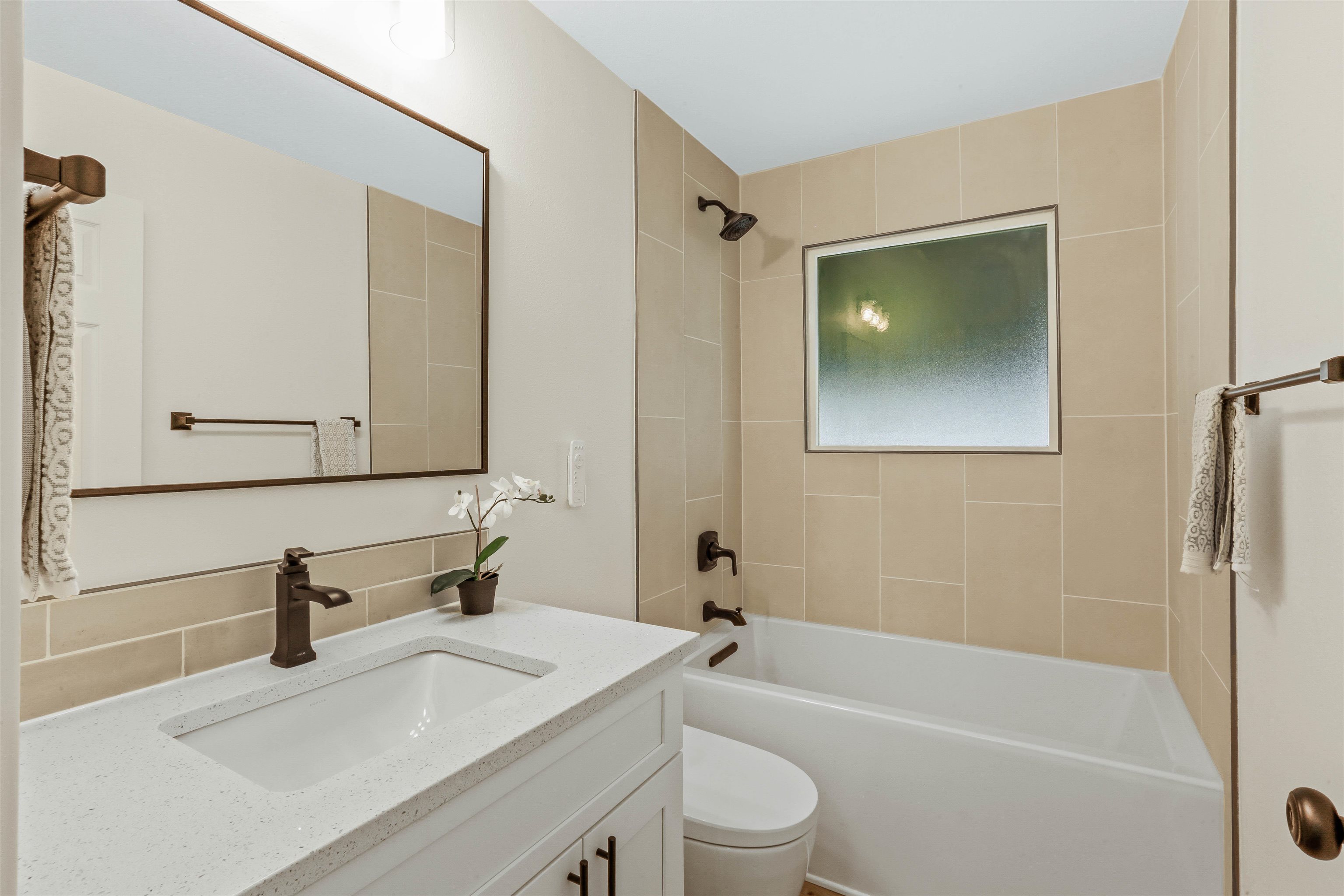 1012 E 37th Ave - Photo 18