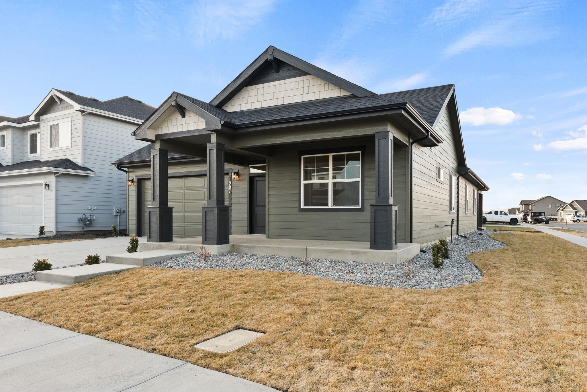 12111 N Montfort Ave - Photo 2