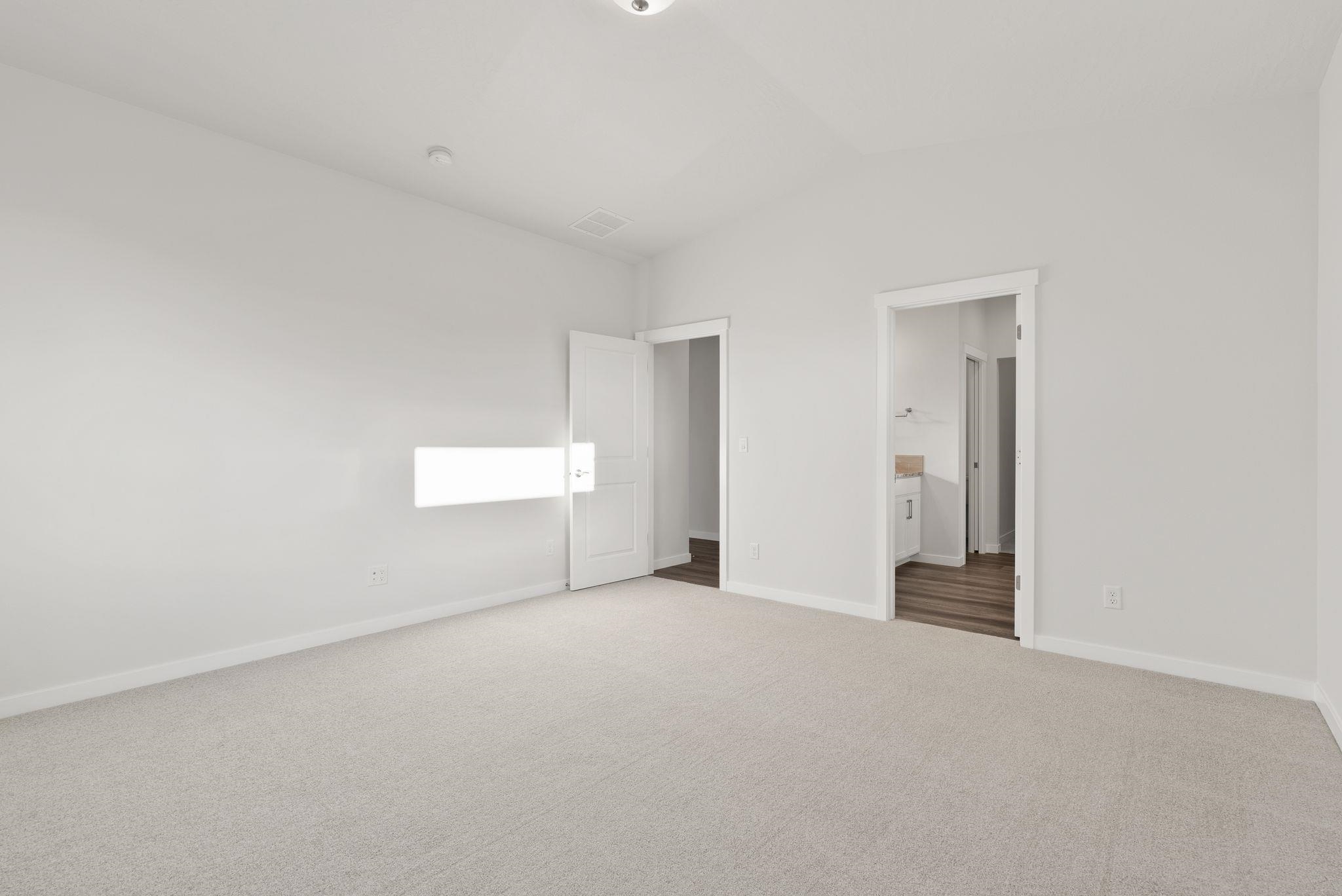12111 N Montfort Ave - Photo 13
