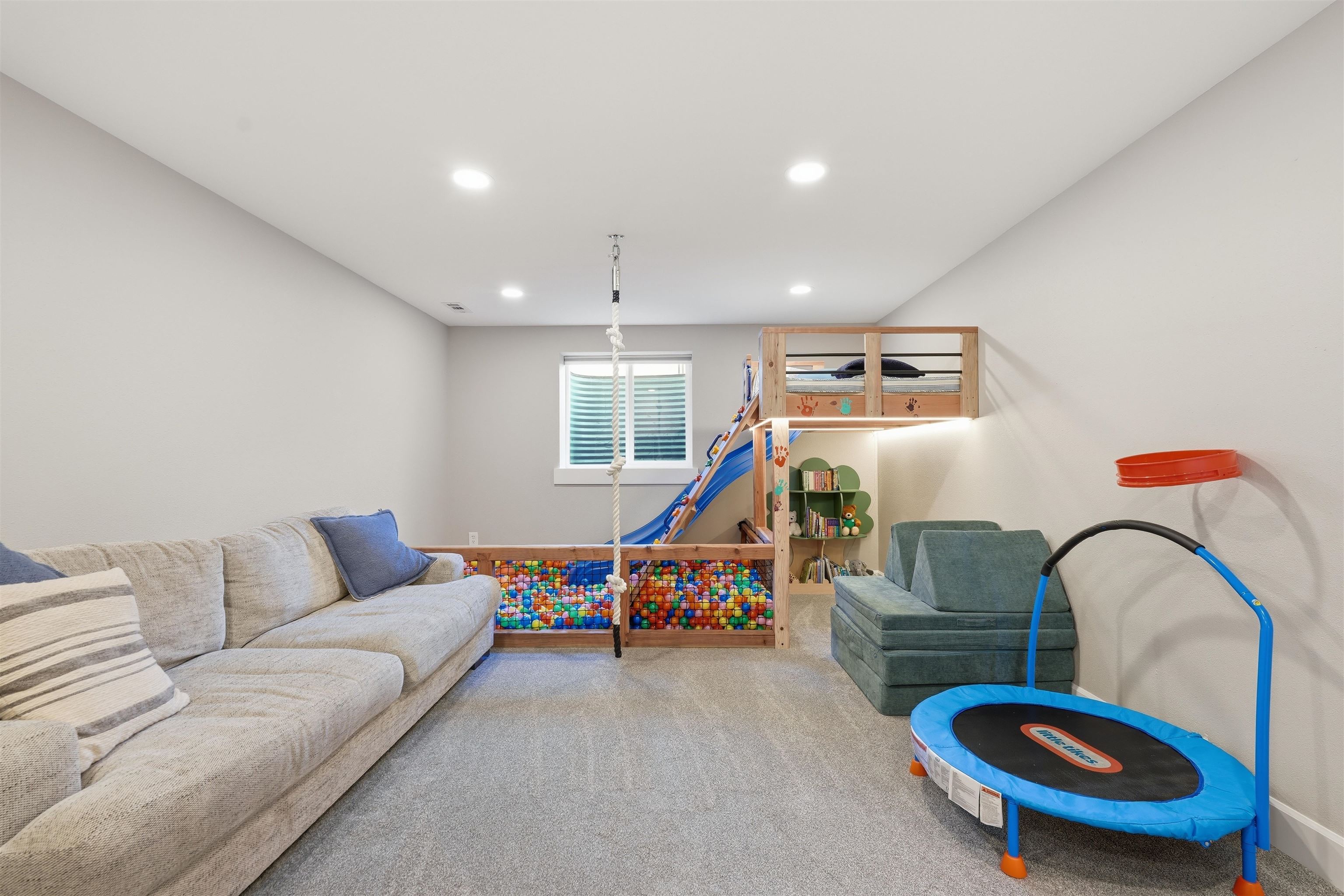 8803 N Maple St - Photo 25