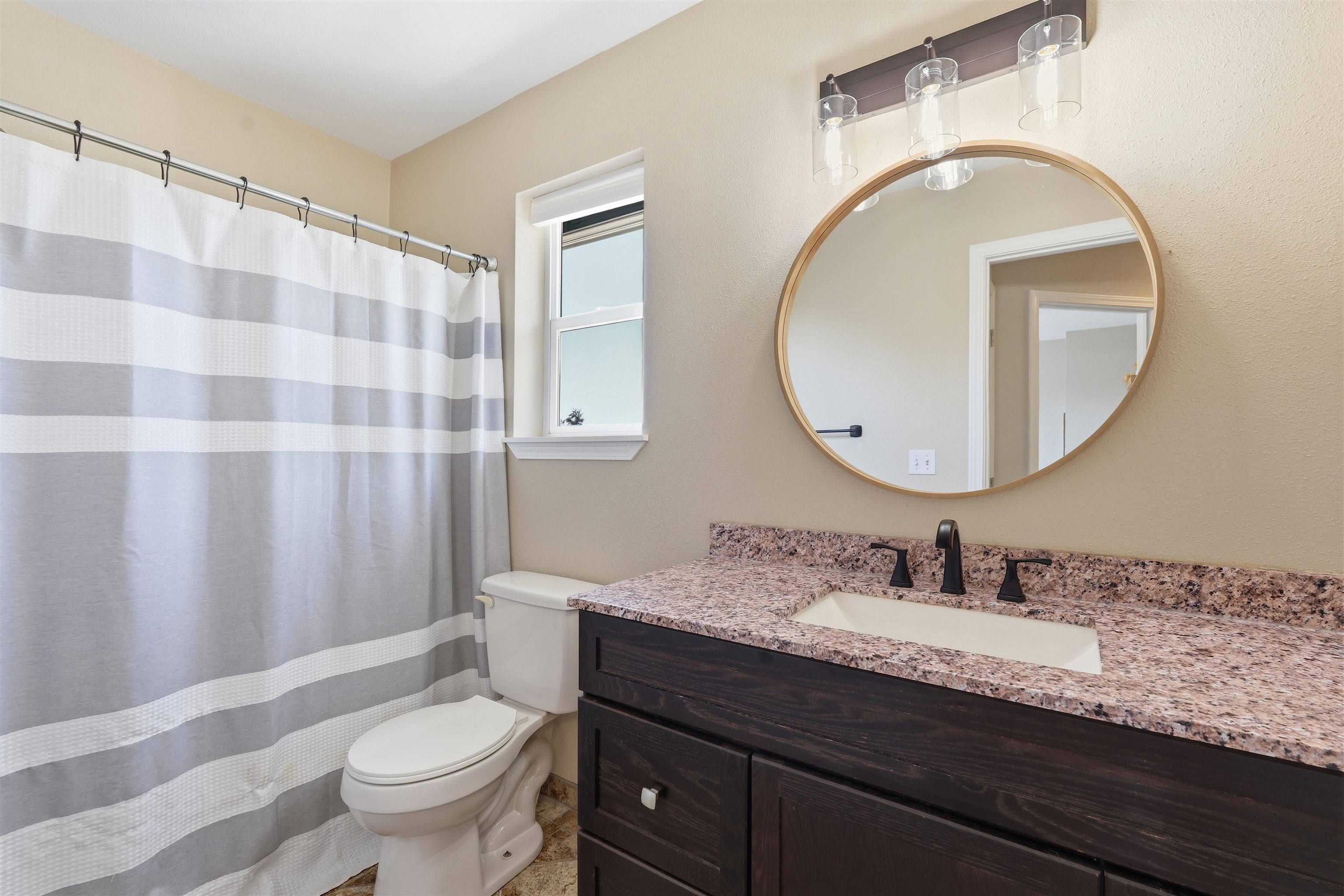 8803 N Maple St - Photo 23