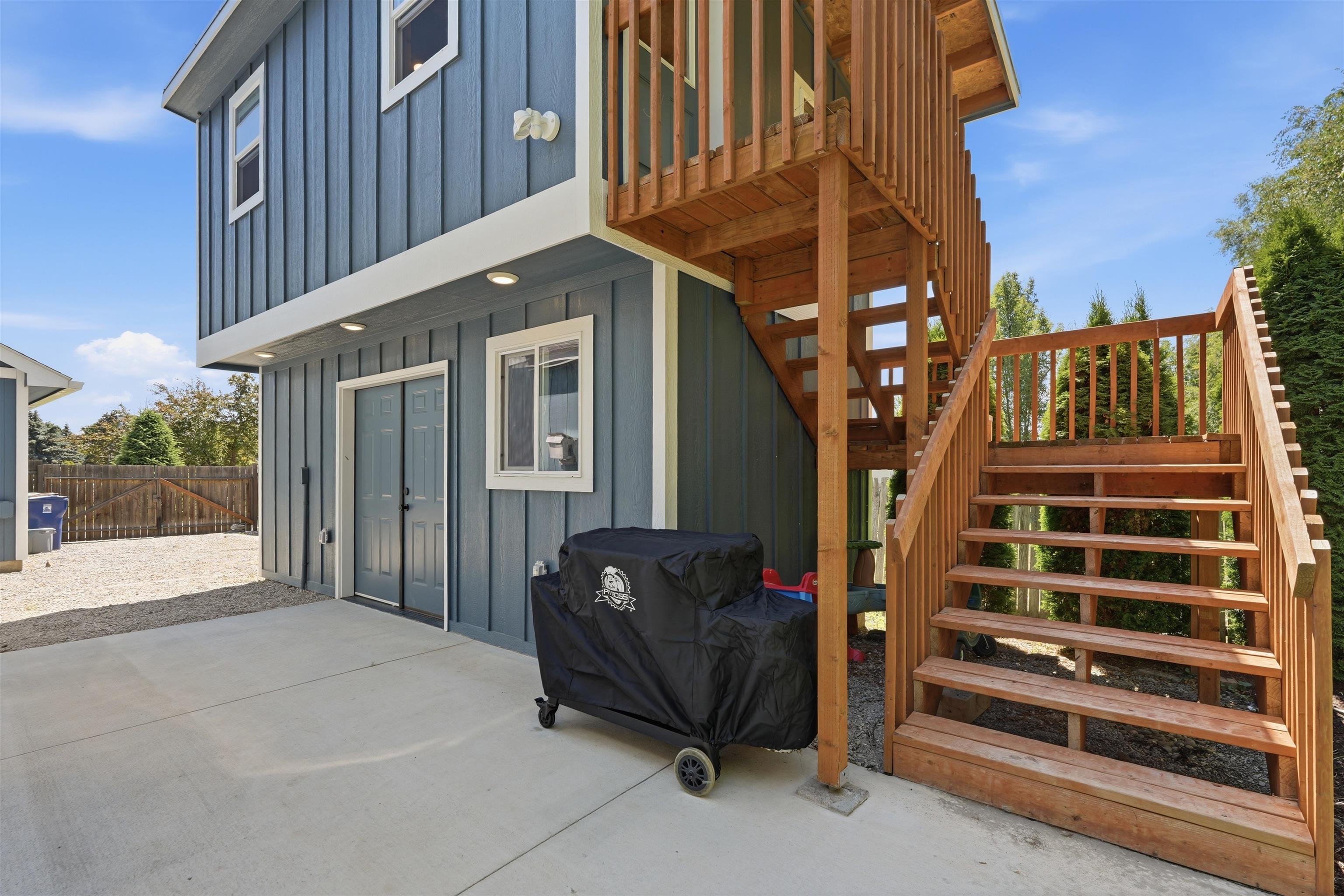 8803 N Maple St - Photo 40
