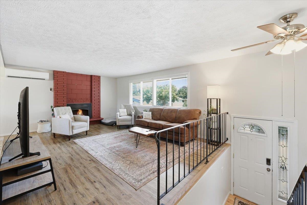 436 N 4th St - Photo 9