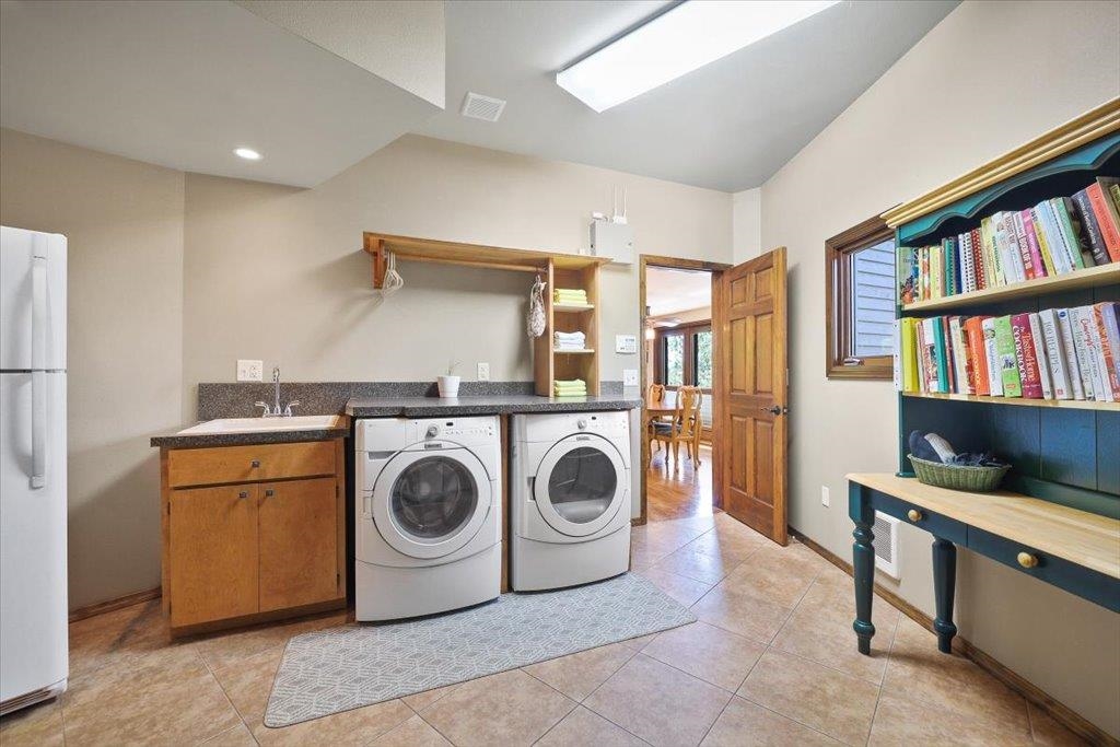 8011 S Pineview Ln - Photo 41