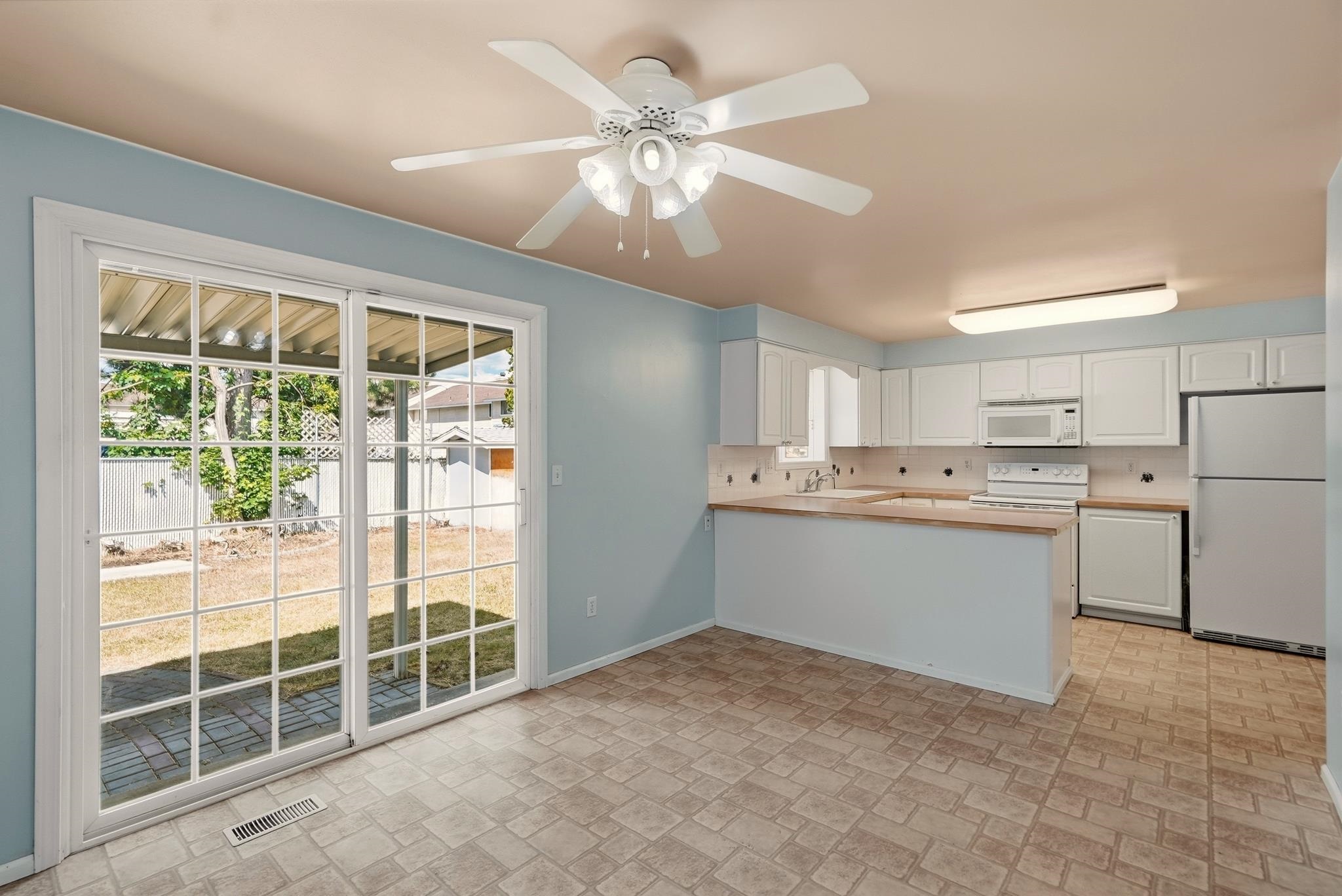 11824 N Madison St - Photo 6