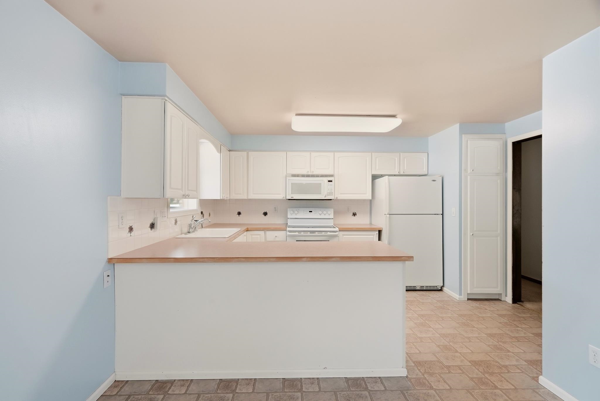 11824 N Madison St - Photo 7