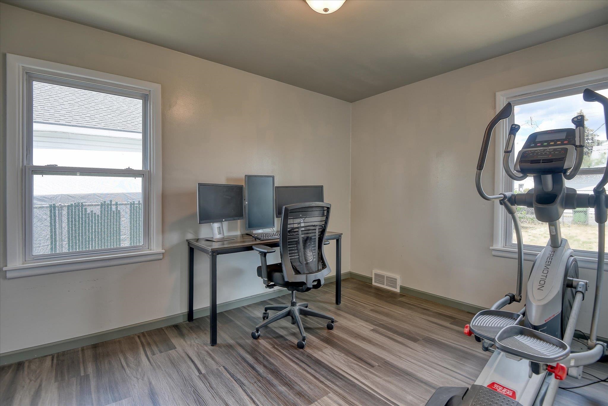 408 W GORDON Ave - Photo 13