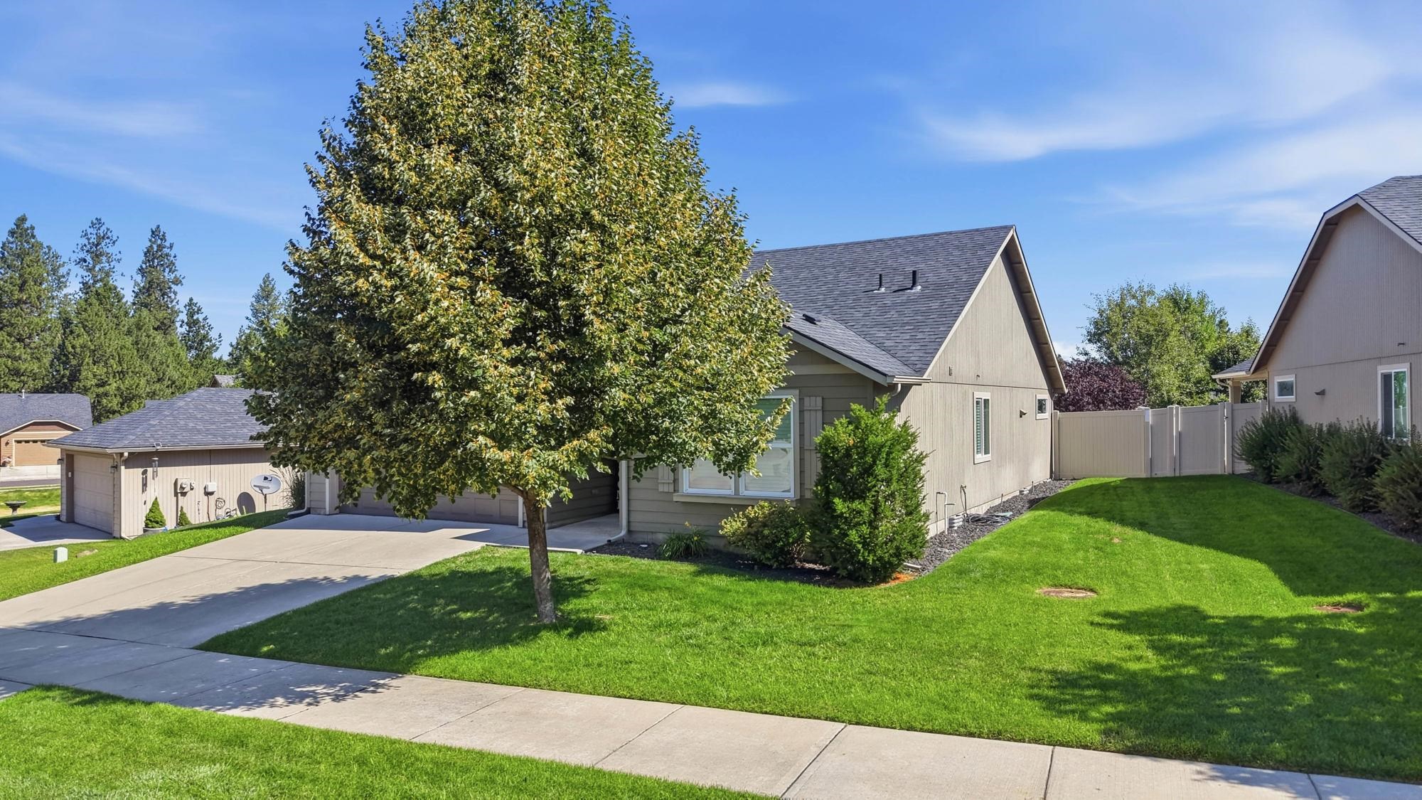 2209 S Lloyd Ct - Photo 3