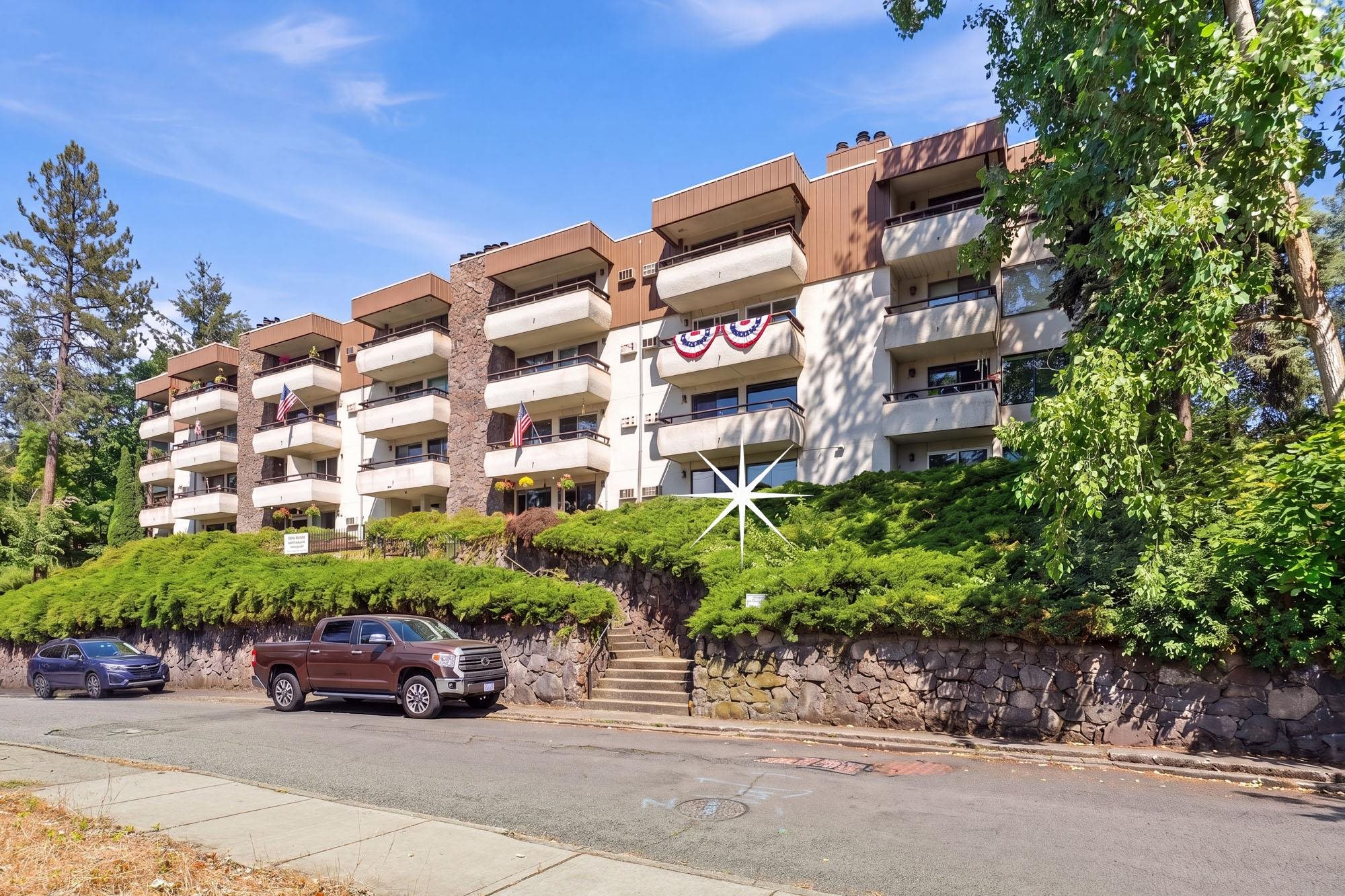 1111 W 6TH Ave - Photo 1