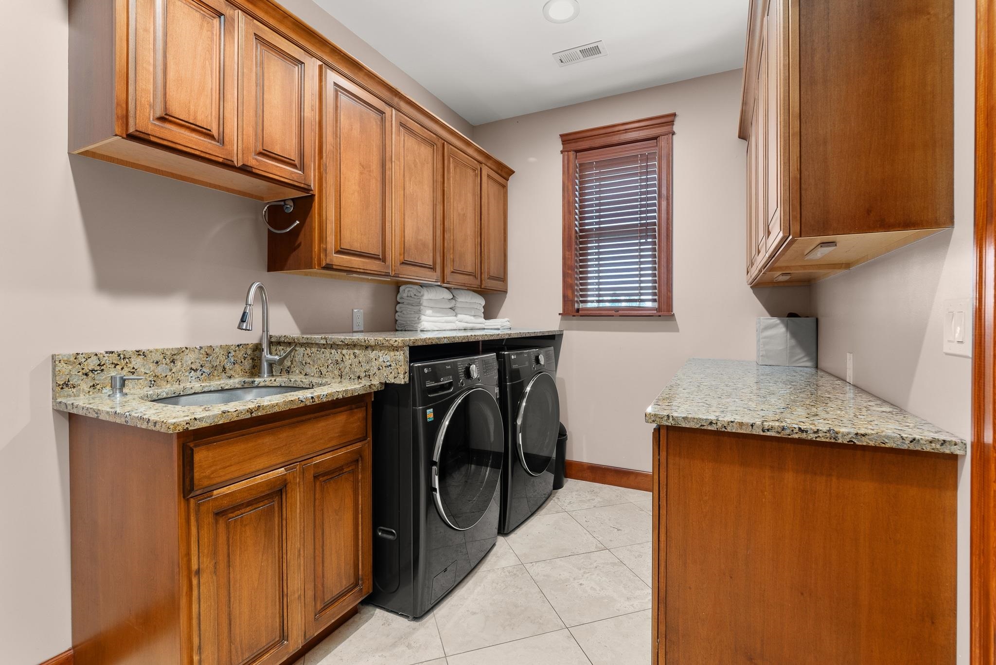 1102 S Wheatland St - Photo 31