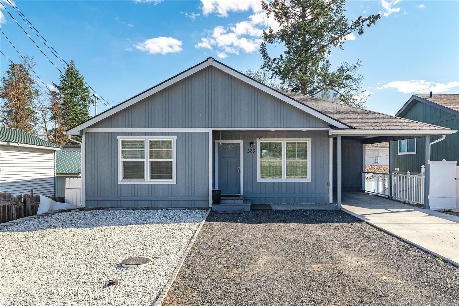 525 W Cora Ave - Photo 1