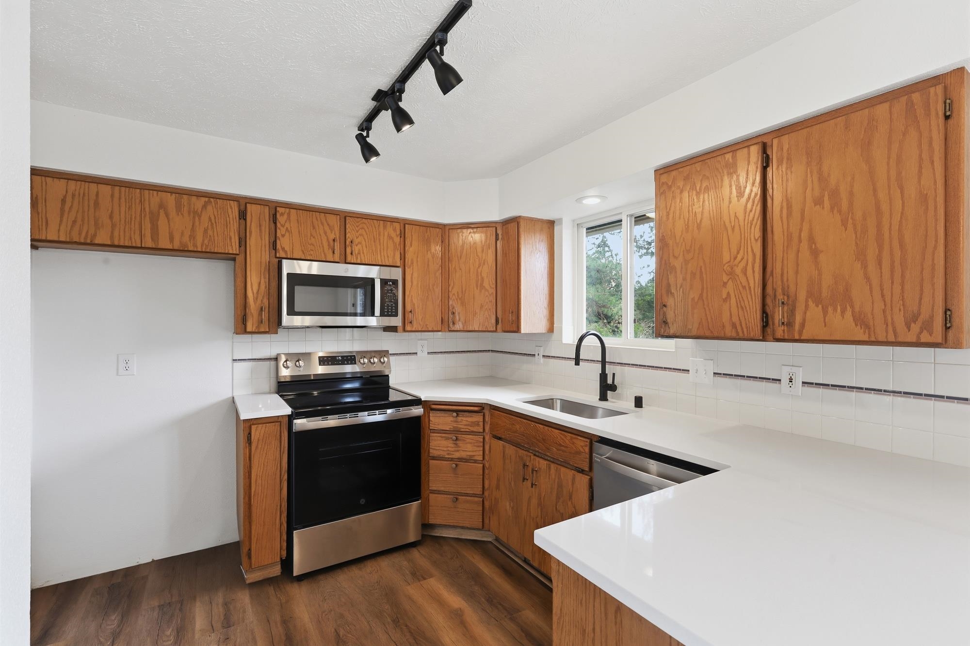4108 E 34th Ave - Photo 9