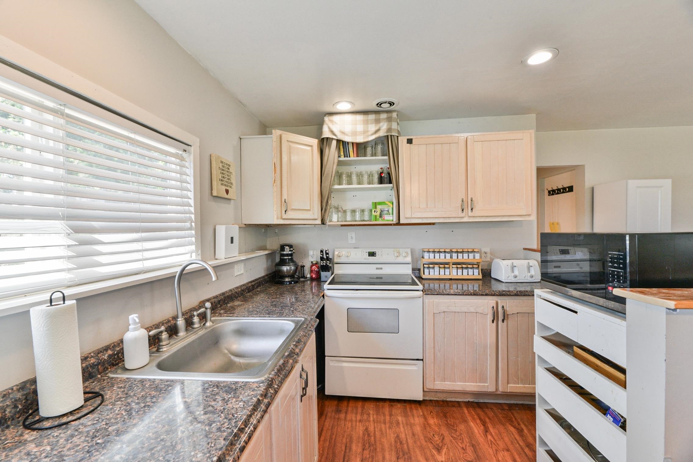 11312 W Betz Rd - Photo 20