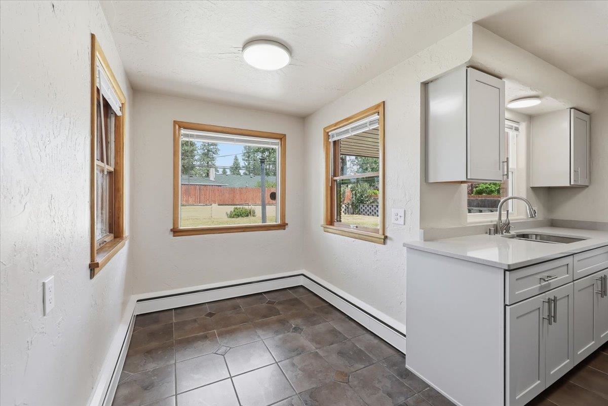 228 W Nebraska Ave - Photo 9