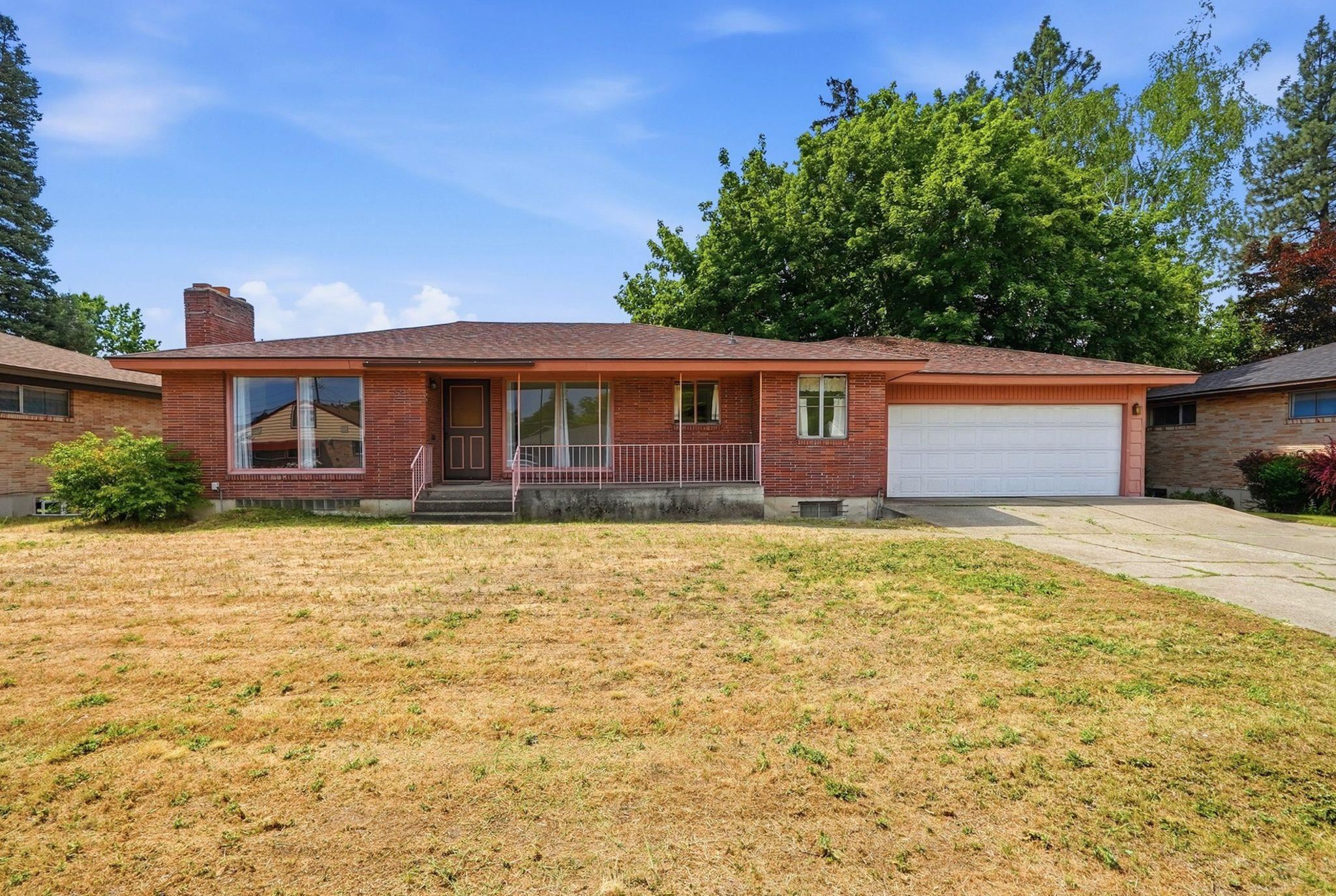 2217 W GORDON Ave - Photo 2