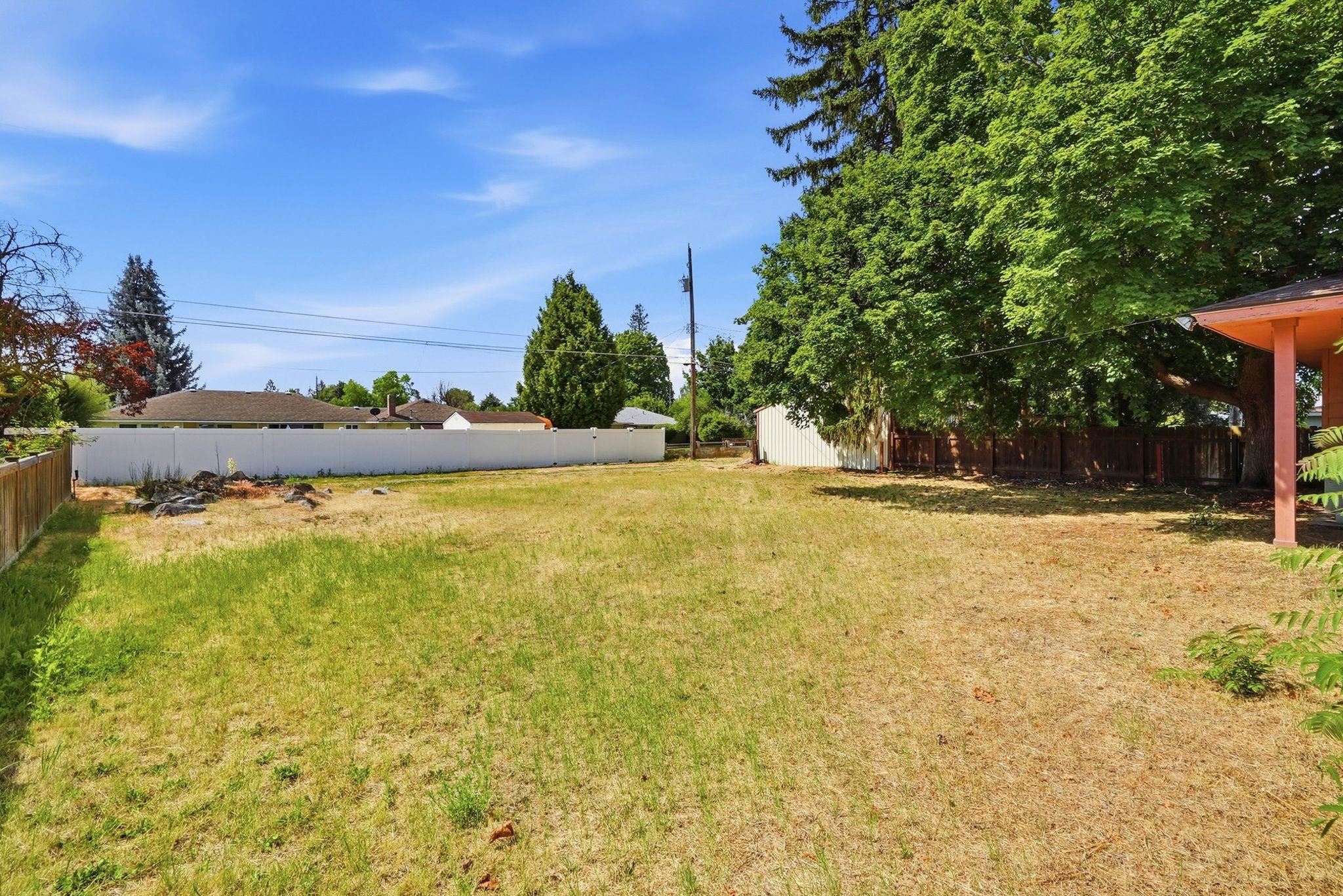 2217 W GORDON Ave - Photo 29