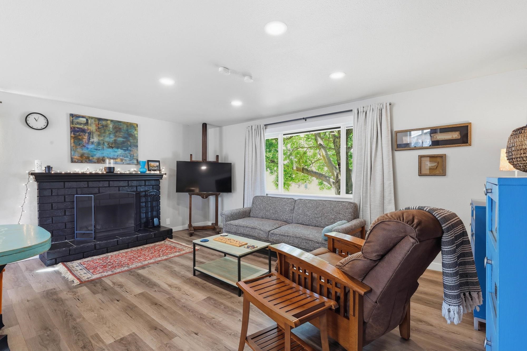 4722 N Walnut St - Photo 4