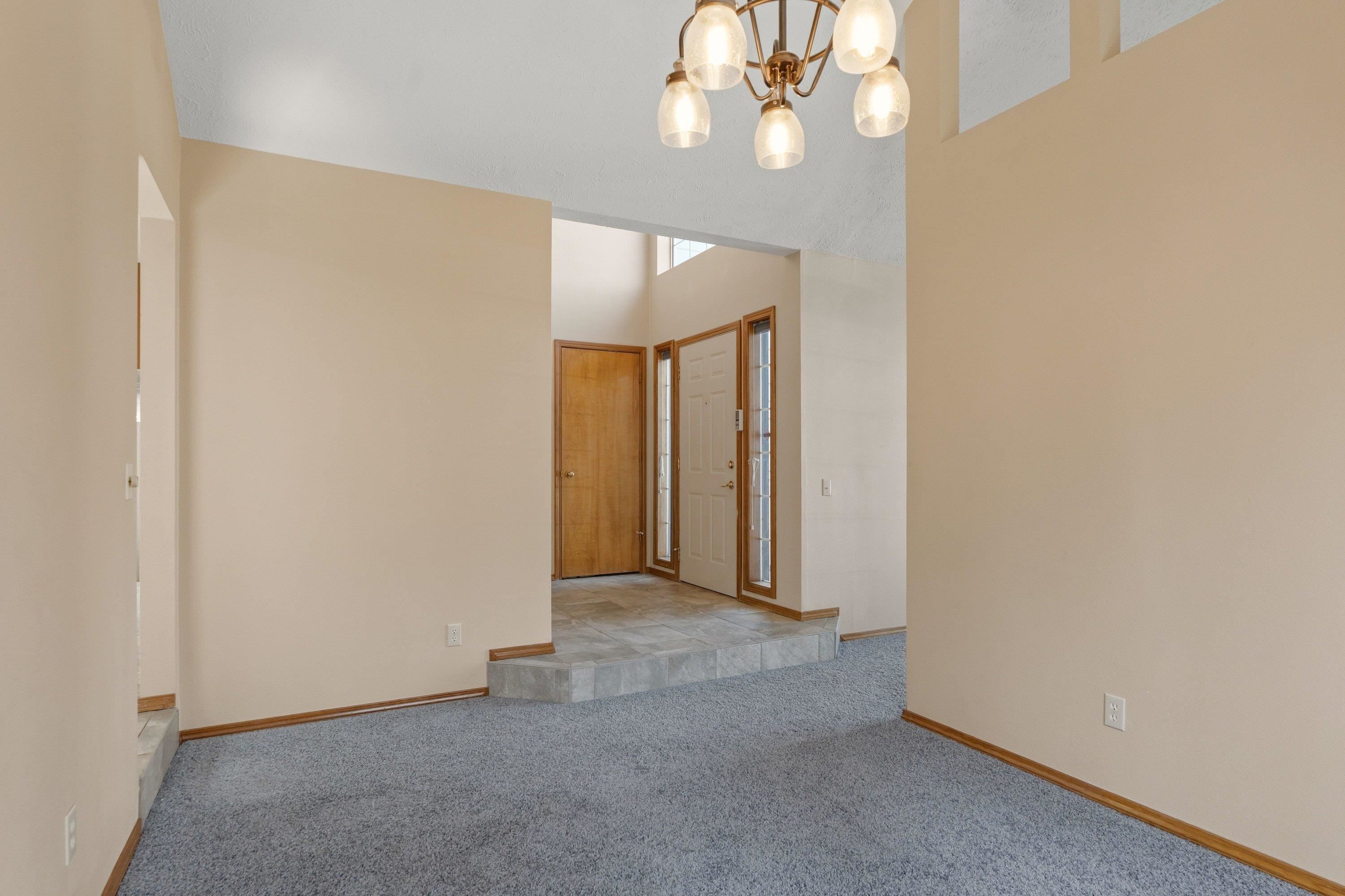 6923 N Douglass St - Photo 7