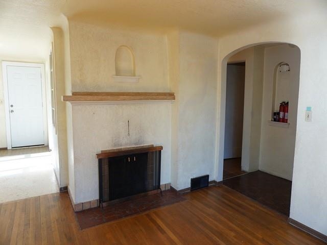 1617 E Courtland Ave - Photo 4