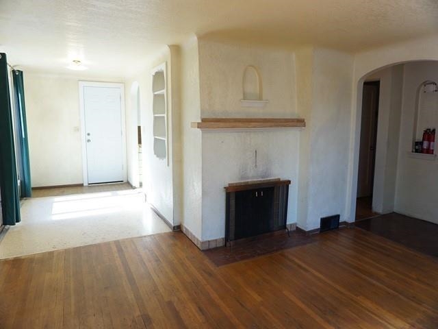 1617 E Courtland Ave - Photo 5