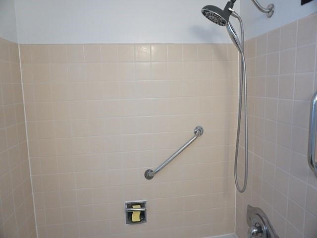 1617 E Courtland Ave - Photo 11