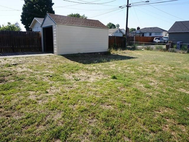 1617 E Courtland Ave - Photo 13