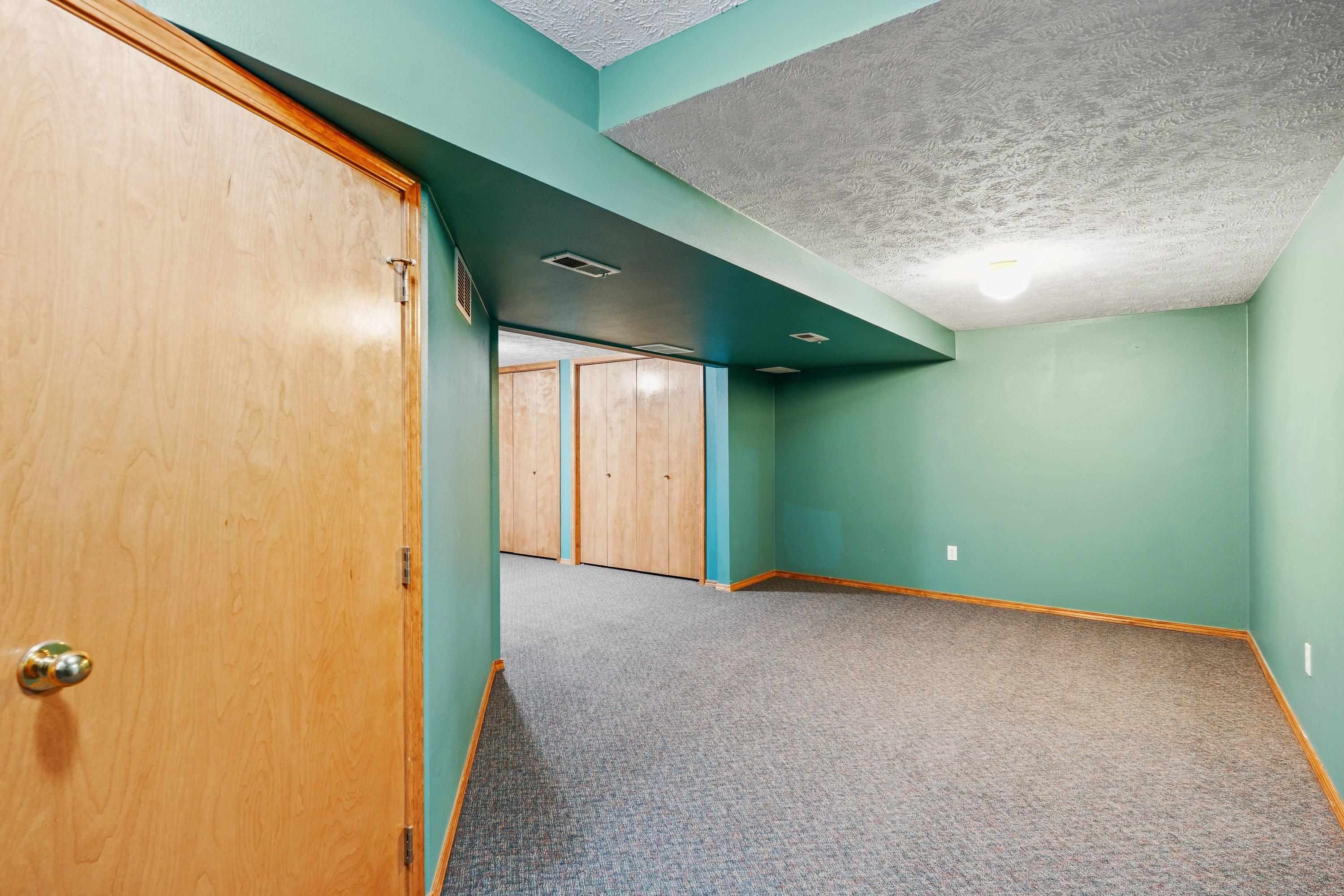 6923 N Douglass St - Photo 26