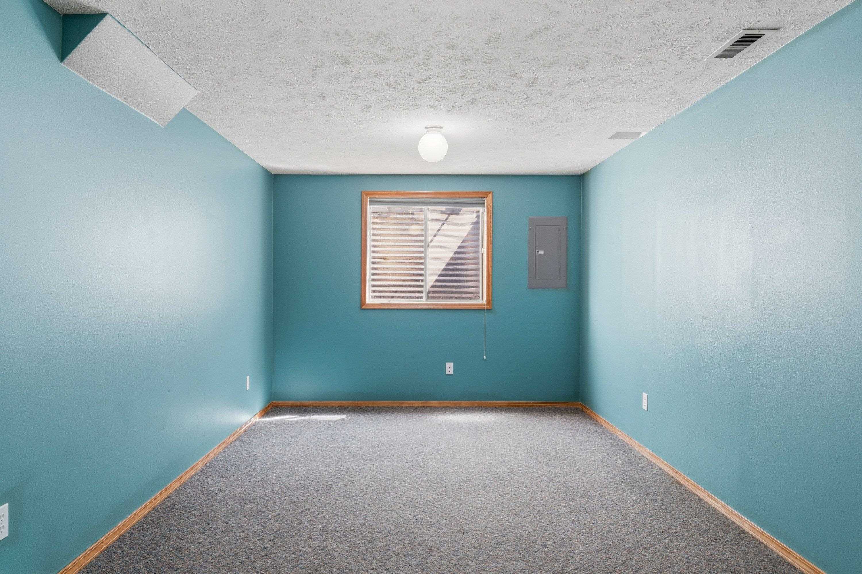 6923 N Douglass St - Photo 30