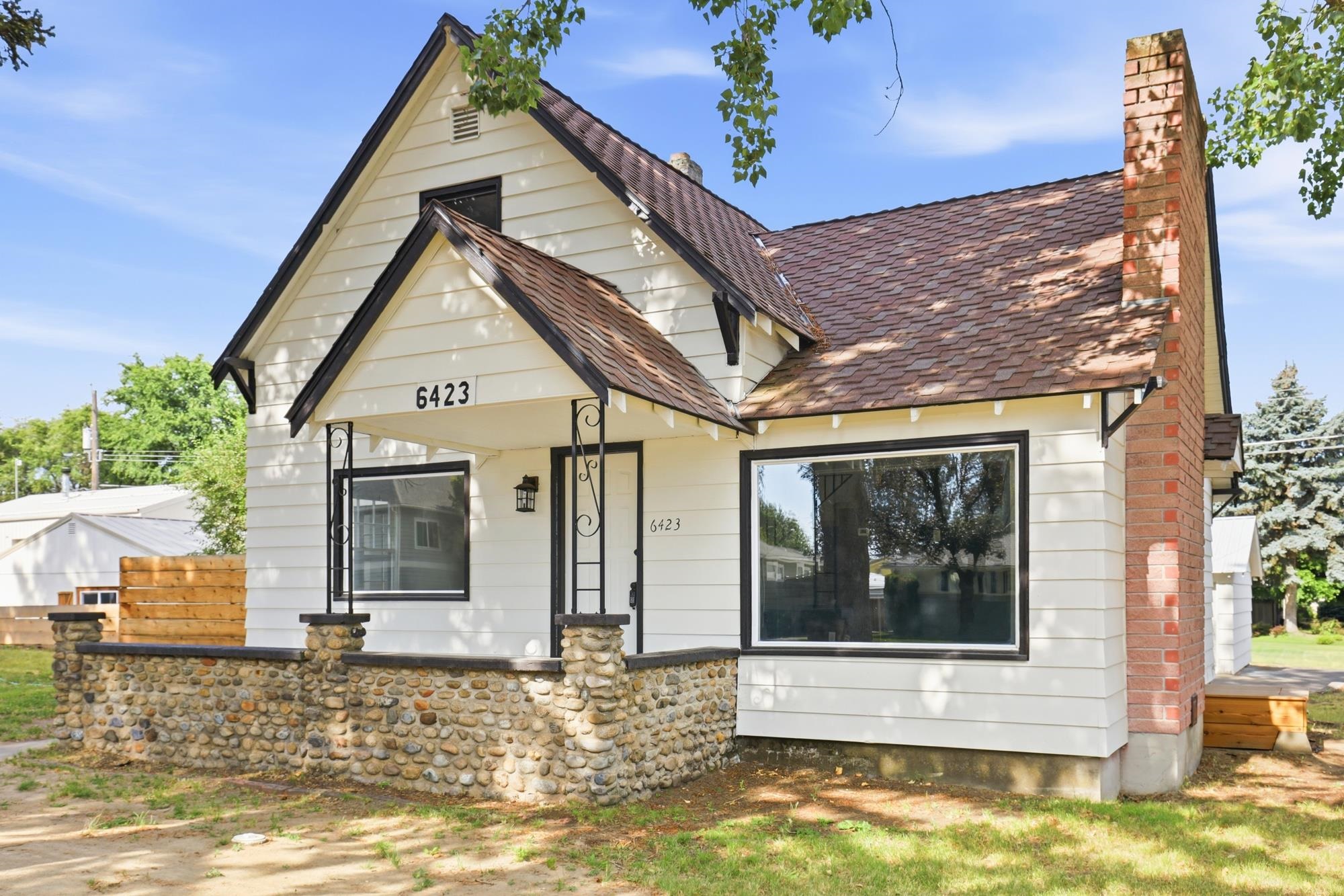 6423 N Washington St - Photo 3