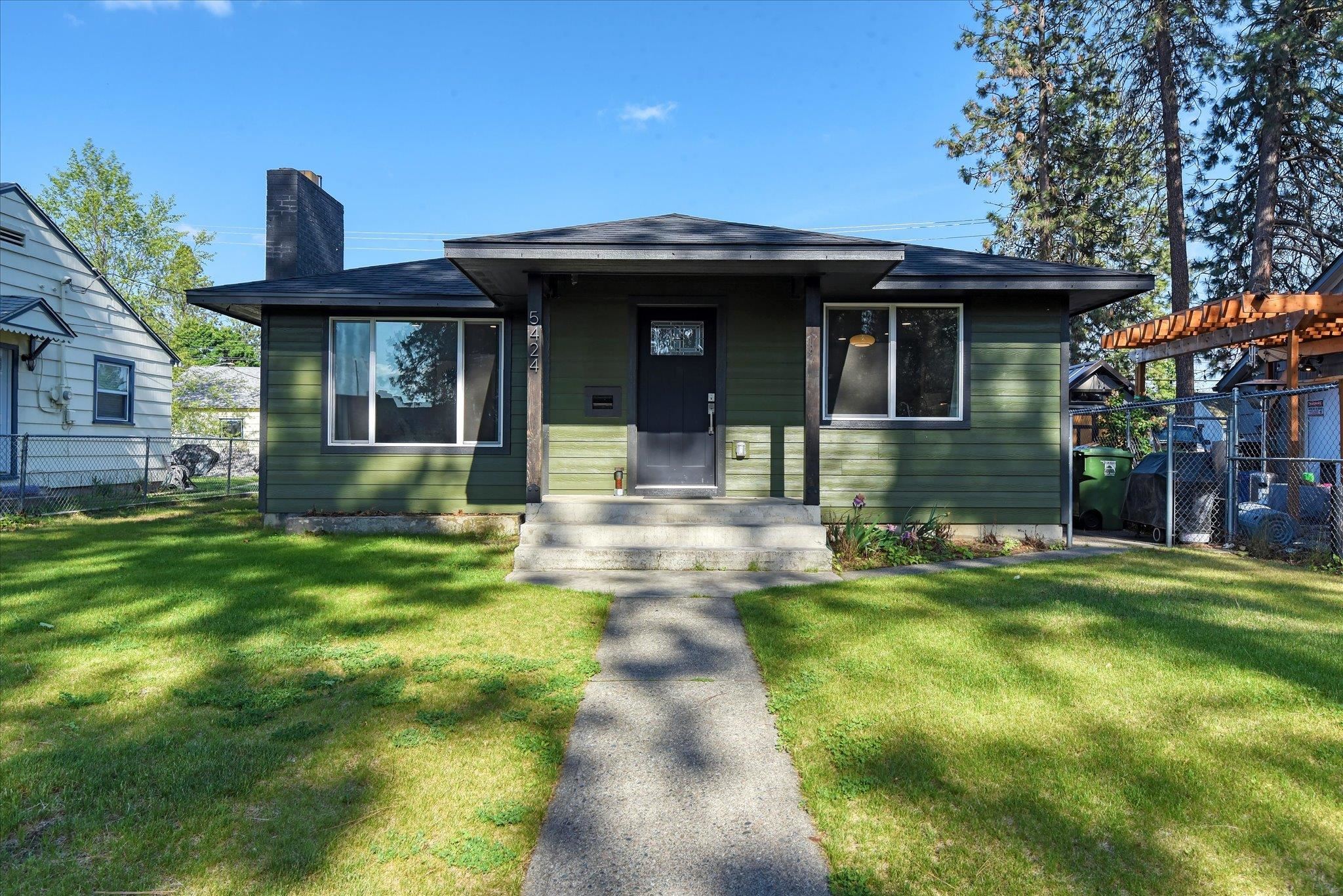 5424 N Walnut St - Photo 1