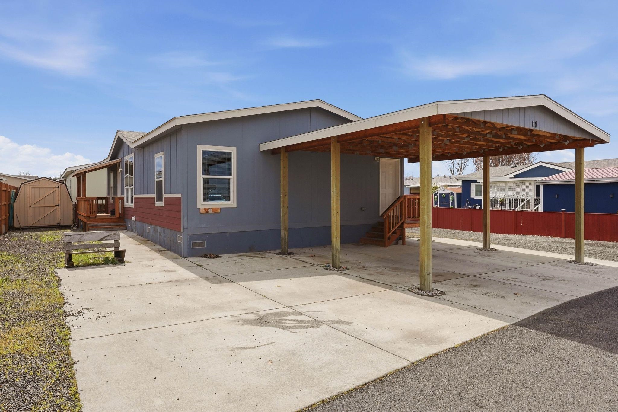 10510 W Richland Rd - Photo 2