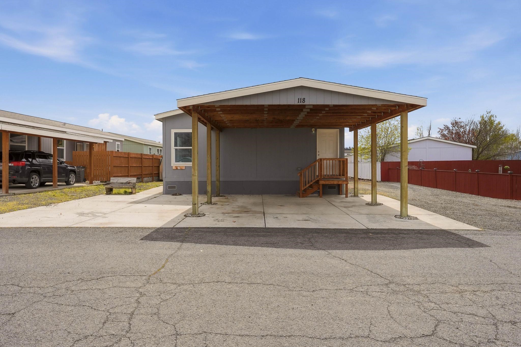 10510 W Richland Rd - Photo 1