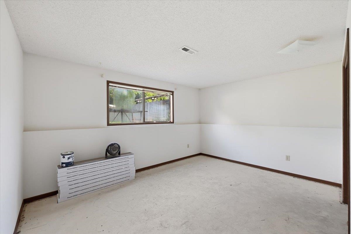 11721 E 37th Ave - Photo 22