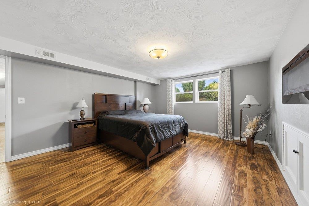 11816 E 14th Ave - Photo 33
