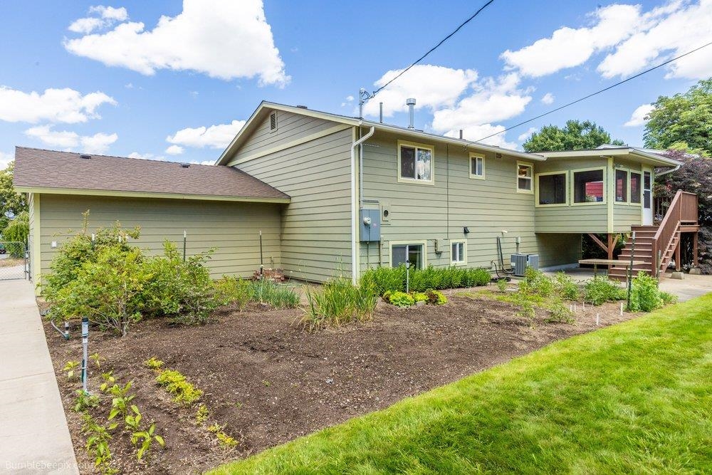 11816 E 14th Ave - Photo 11