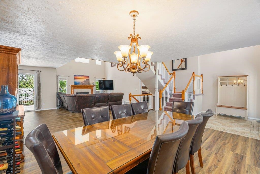 4810 S Stark Ln - Photo 2
