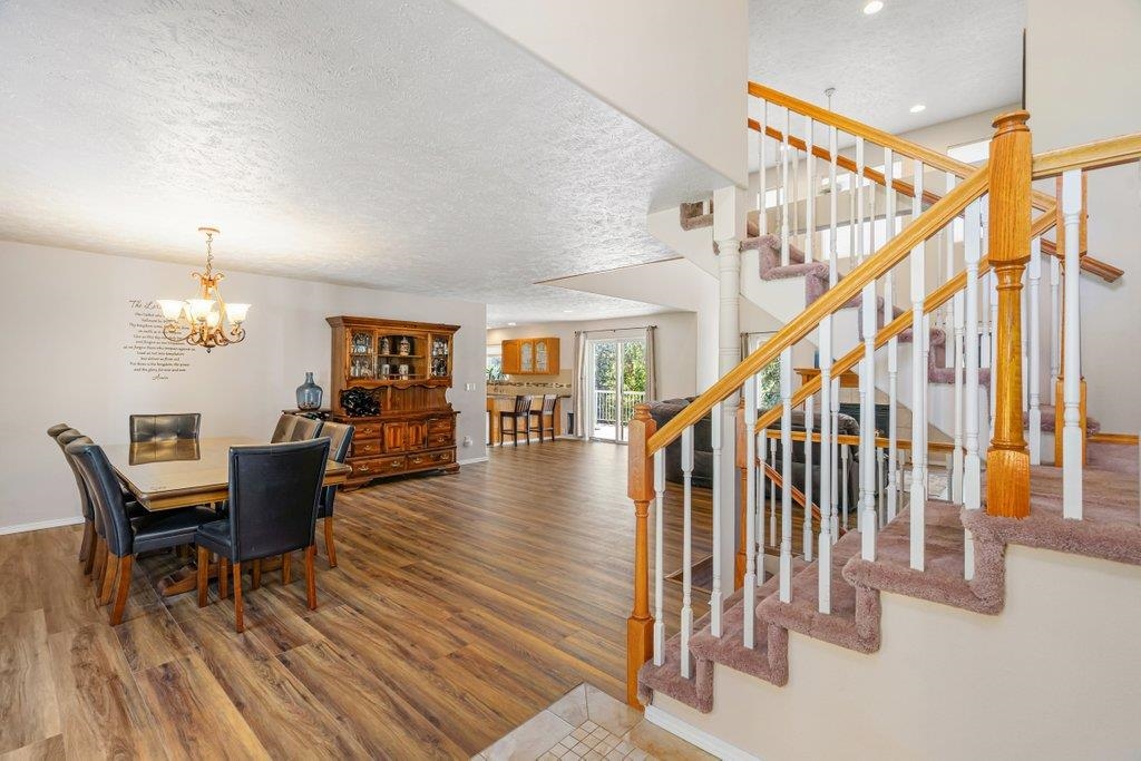 4810 S Stark Ln - Photo 3