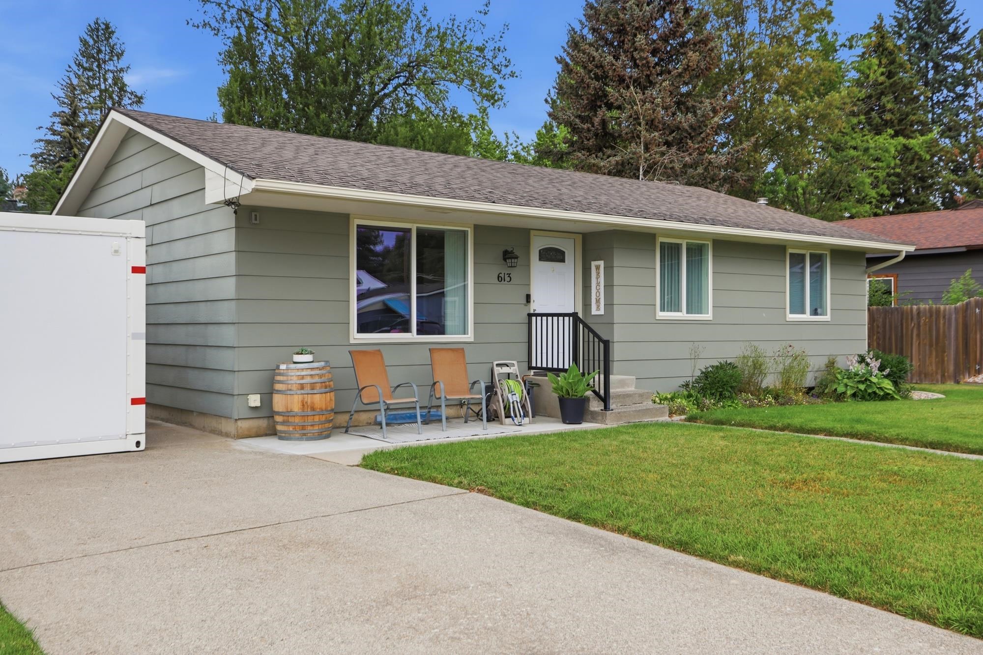 613 N Main St - Photo 3