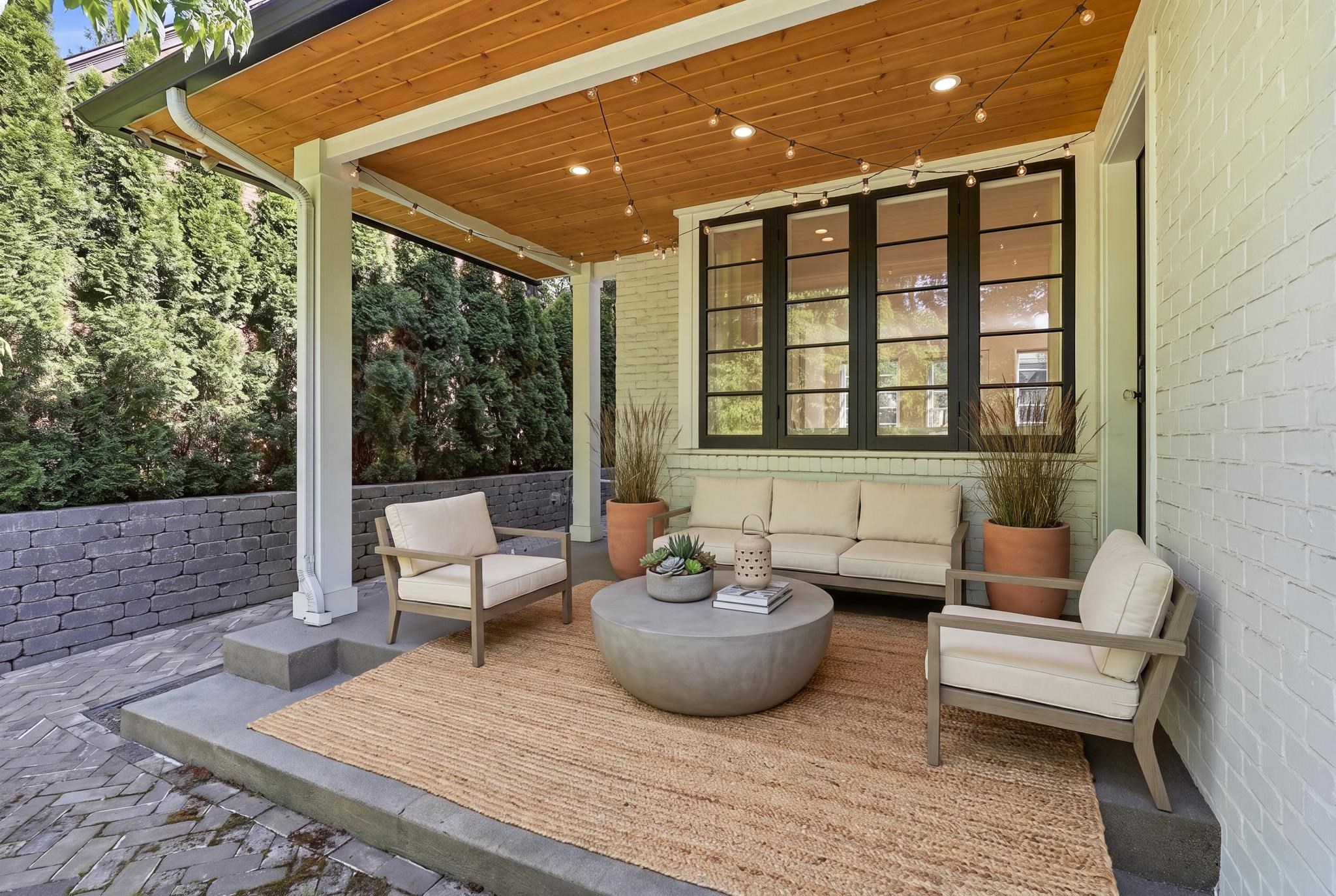 907 W 20TH Ave - Photo 5