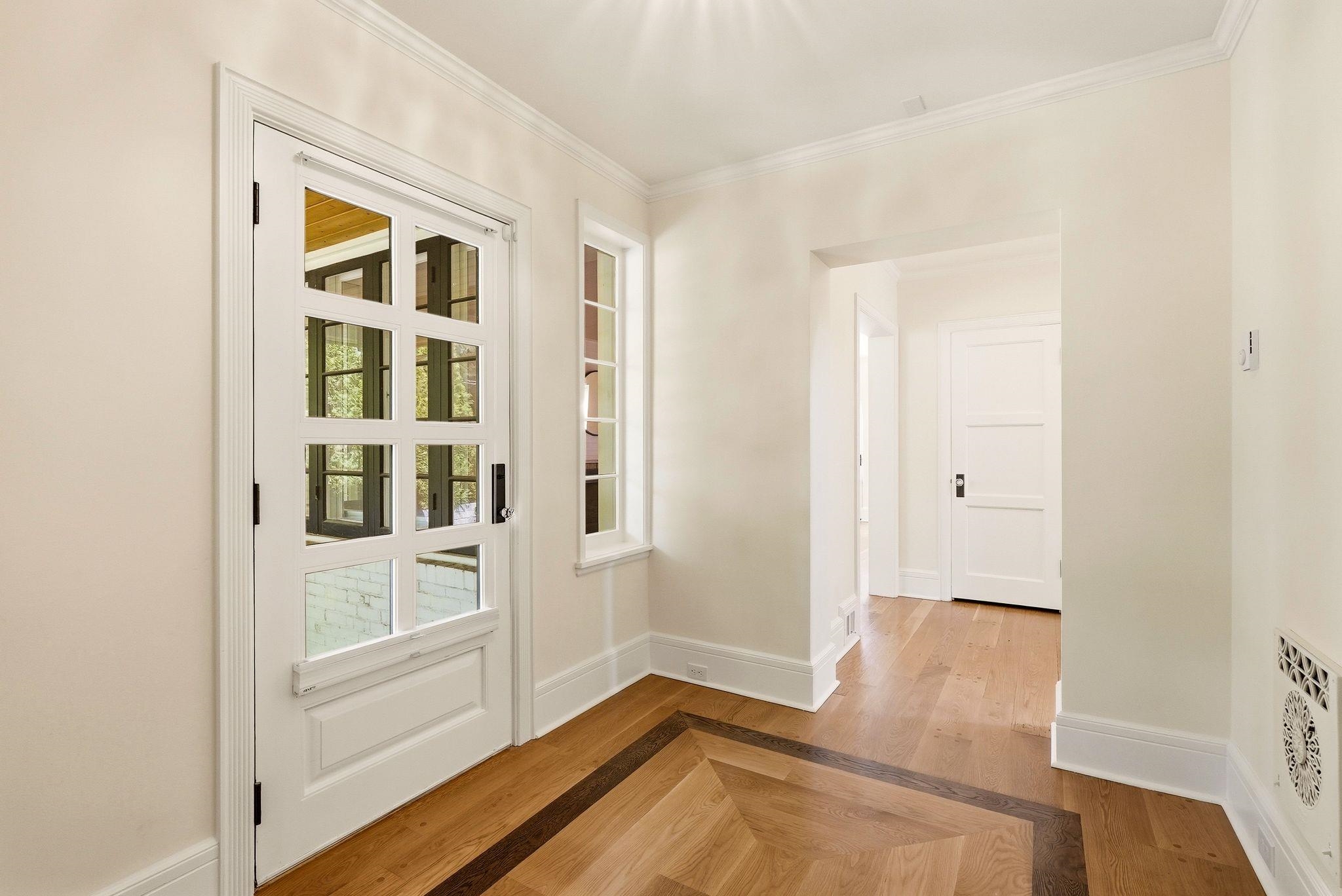 907 W 20TH Ave - Photo 7