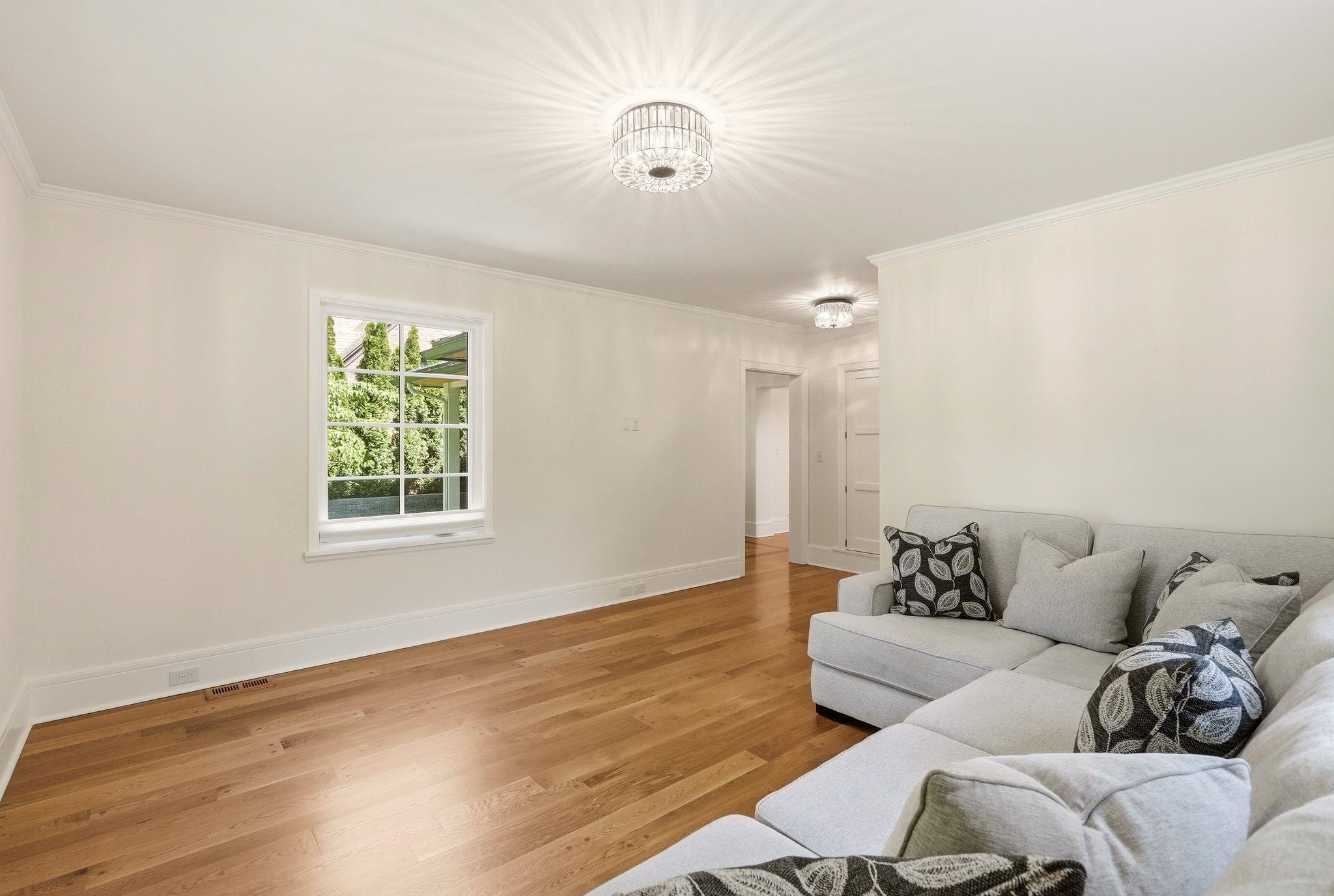 907 W 20TH Ave - Photo 21