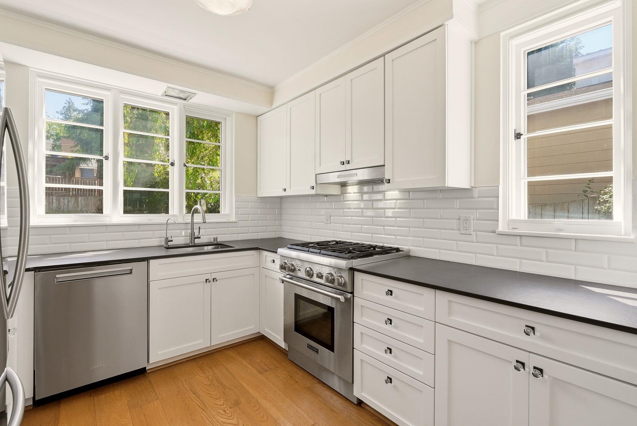 907 W 20TH Ave - Photo 15