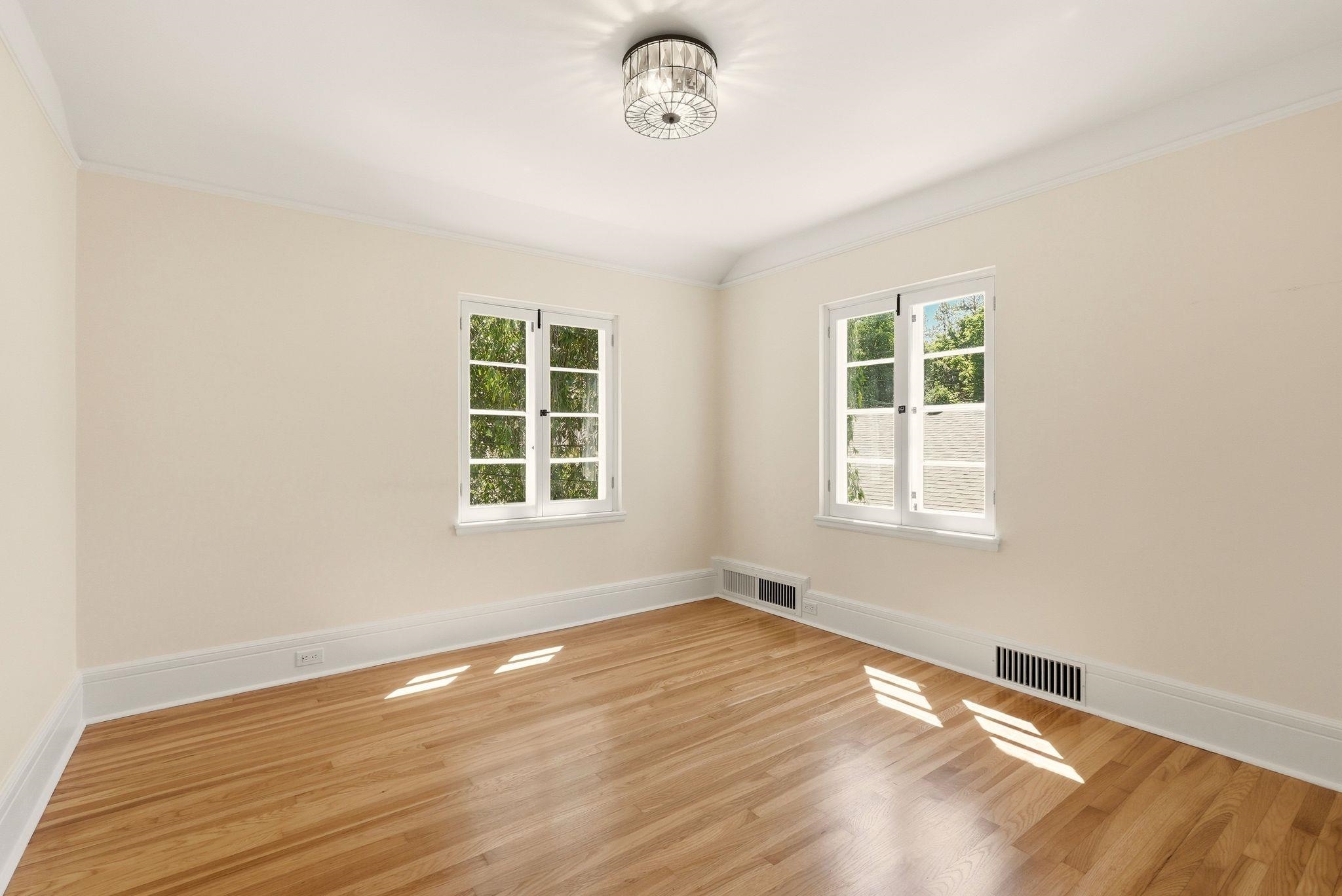 907 W 20TH Ave - Photo 34