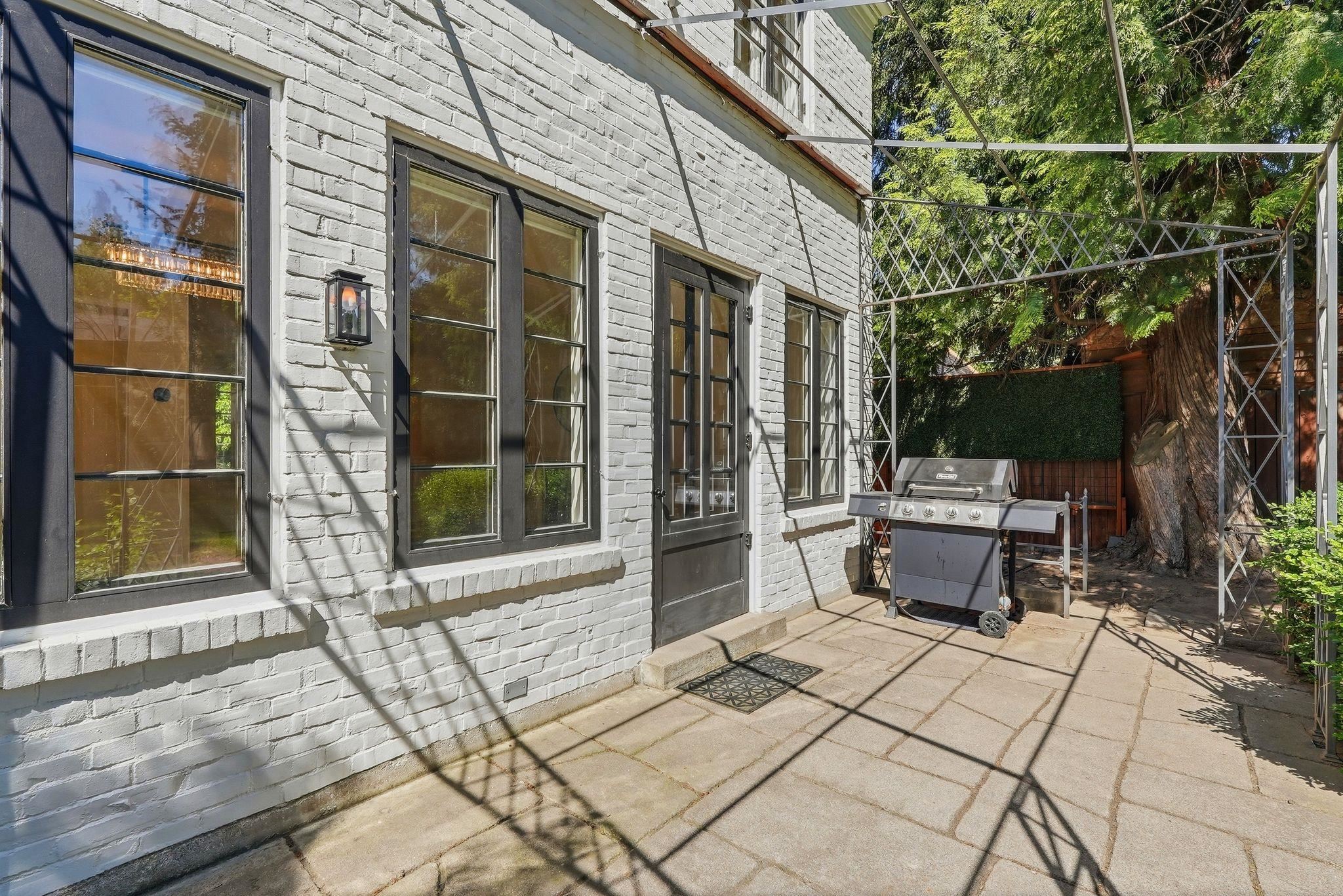 907 W 20TH Ave - Photo 41
