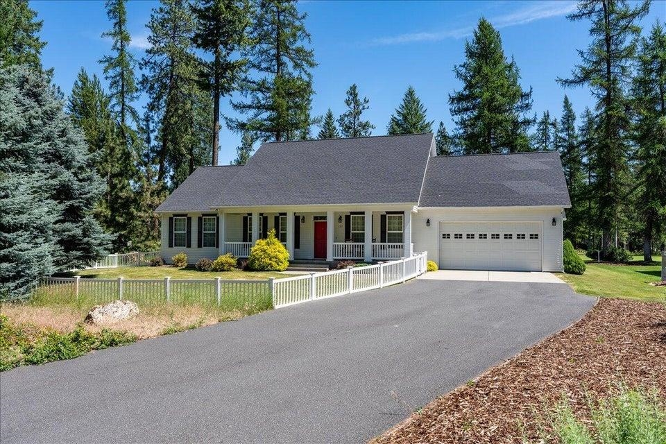 627 Palmer Ln - Photo 2