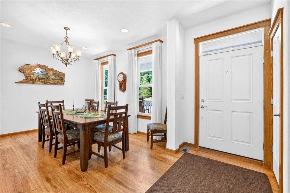627 Palmer Ln - Photo 5