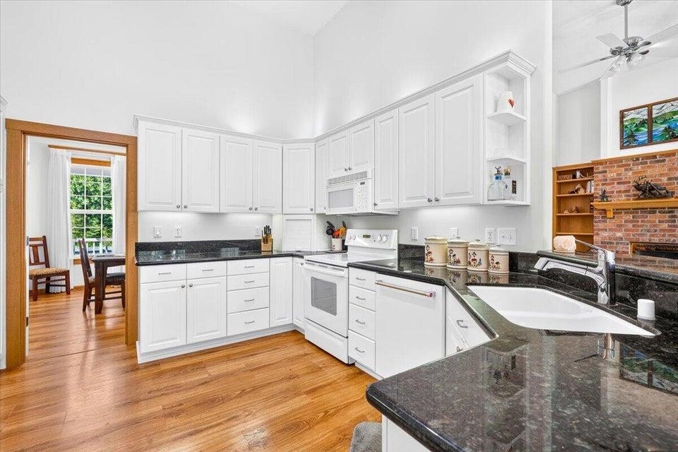 627 Palmer Ln - Photo 10