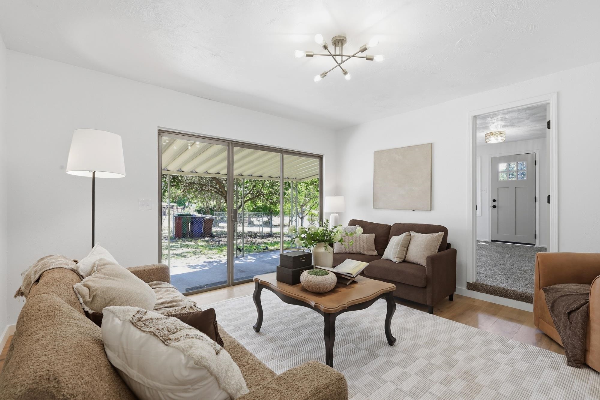 2839 W Sanson Ave - Photo 4
