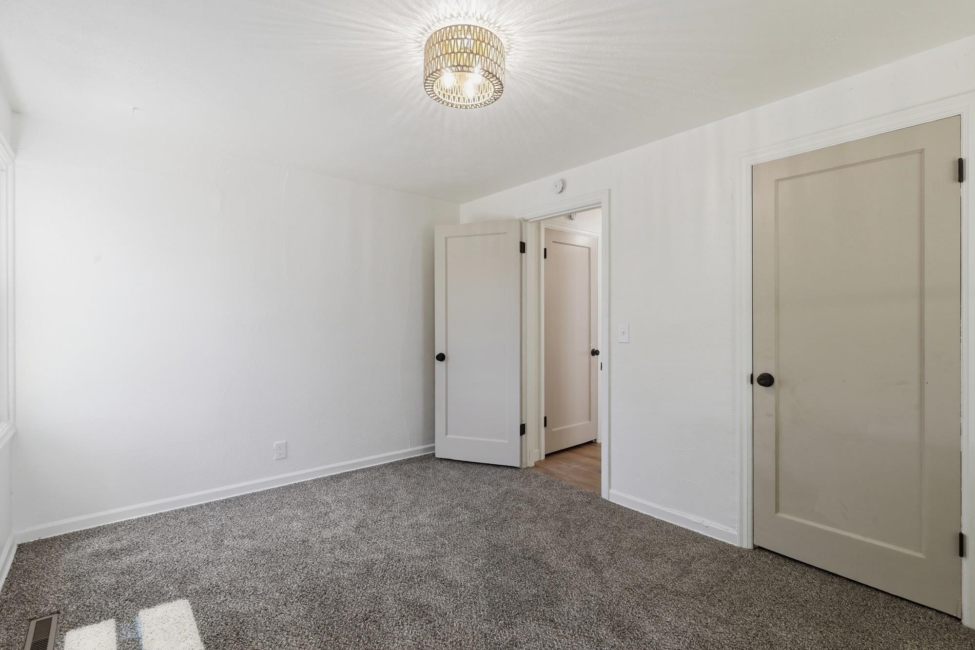 2839 W Sanson Ave - Photo 14