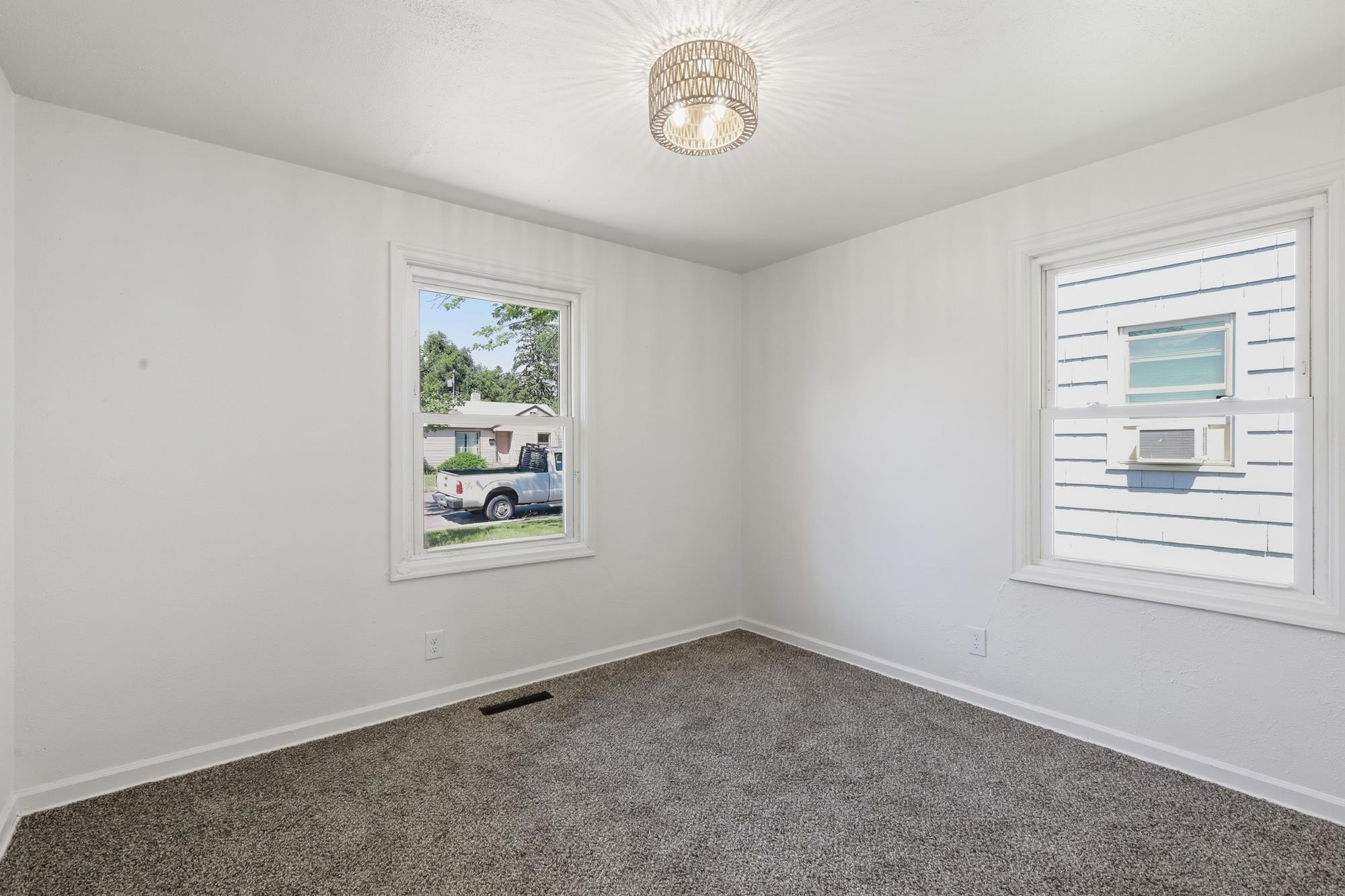 2839 W Sanson Ave - Photo 15